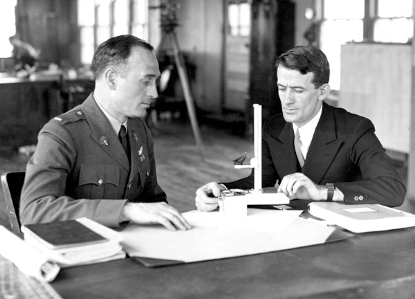 Harold Gatty instructs Air Corps Officer on his drift meter invention 1932 International NewsreelNASM Smithsonian