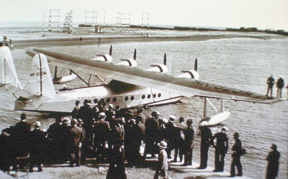 PAN AMERICAN CLIPPER AT ALAMEDA 1935 (PETE RUNNETTE/PAHF COLLECTION). 